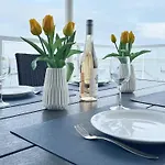 Appartamento Spacious Coastal Apartment, Wendtorf