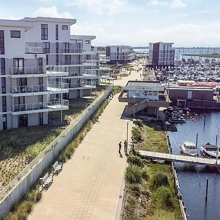 Moderne Promenadenvilla Mit Meerblick דירה