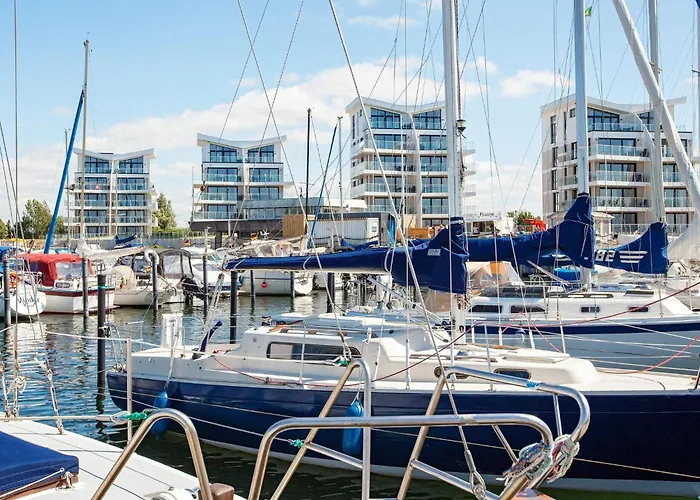 Lejlighed Spacious Coastal Apartment, *